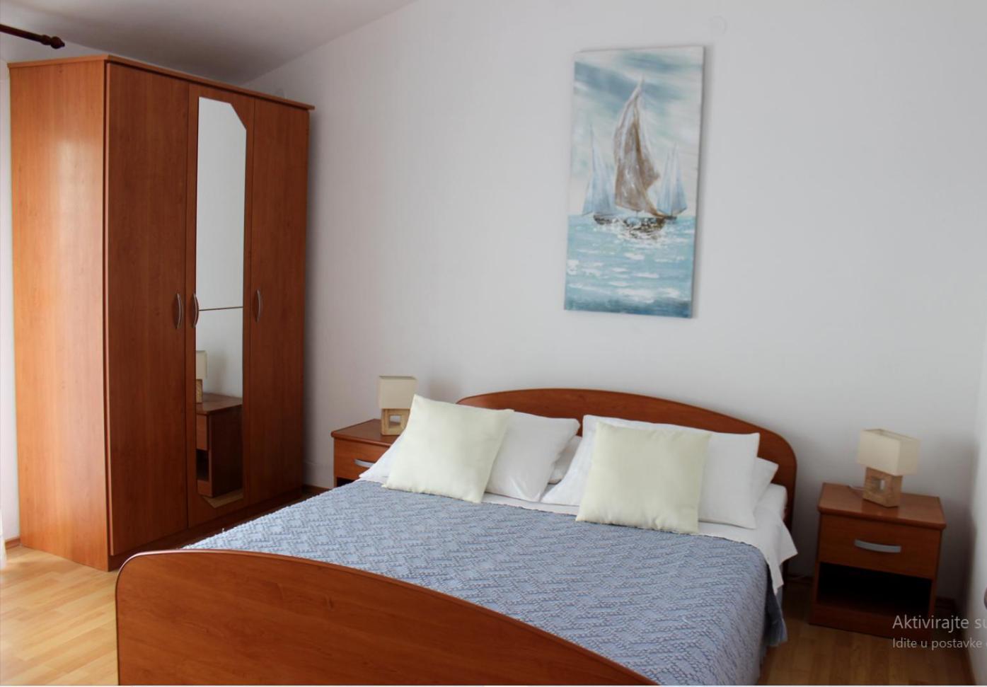 Apartments Tonci And Iris Примоштен Экстерьер фото